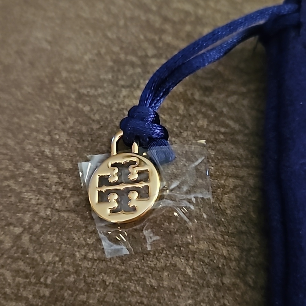 3/$30 TORY BURCH Blue Jewelry Cinch Bag - Picture 2 of 6